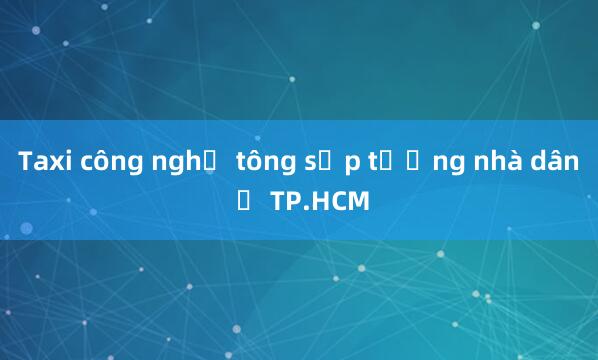 Taxi công nghệ tông sập tường nhà dân ở TP.HCM